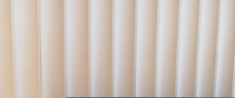 Вертикальные ламели, светлый беж