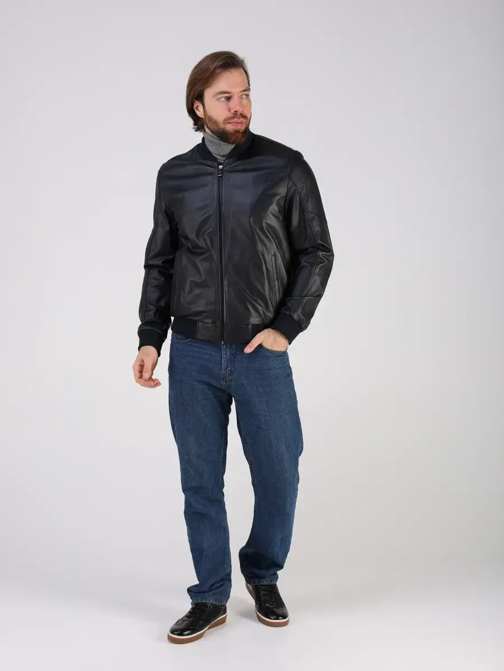 Кожаная куртка демисезонная бомбер