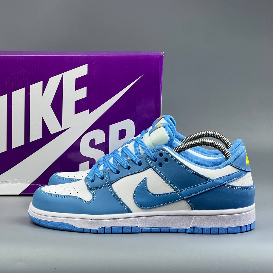 Кроссовки Nike DunkSB #283 (голуб.)
