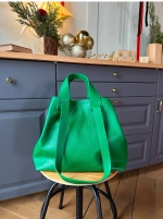 Женская сумка-шоппер из натуральной кожи зеленого цвета