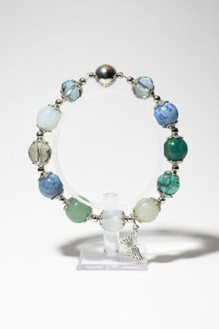 Браслет из бусин с магнитной застежкой