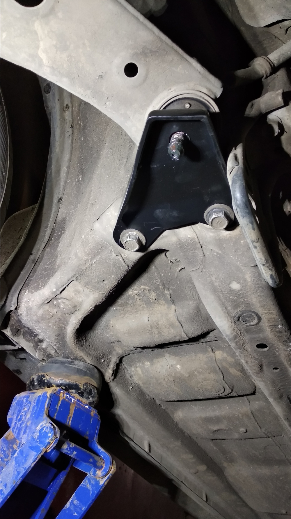 Усилитель жесткости передний нижний 4-х точечный Subaru Forester 4 SJ (ПОД ЗАКАЗ)