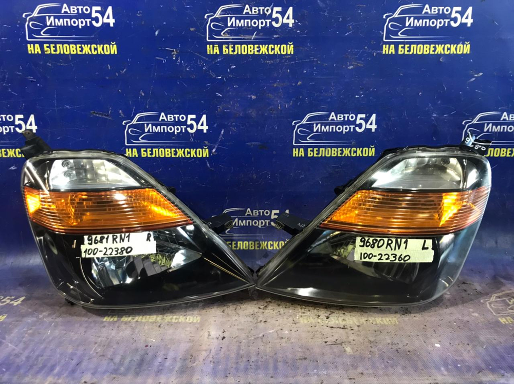 Фара передняя левая Honda STREAM 2000-2003