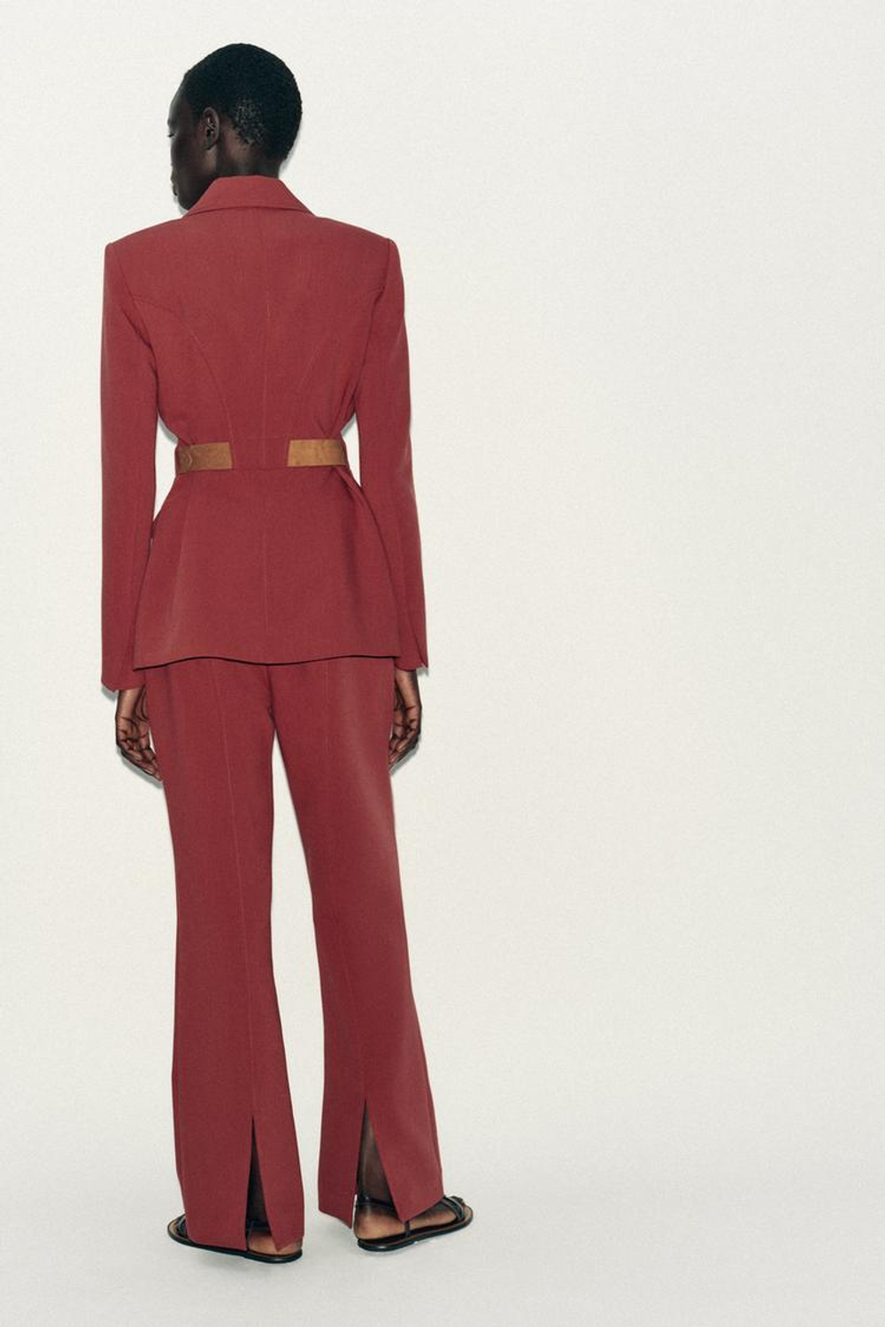 ZARA БЛЕЙЗЕР С ШИРОКИМ РЕМНЕМ, МАРСАЛА