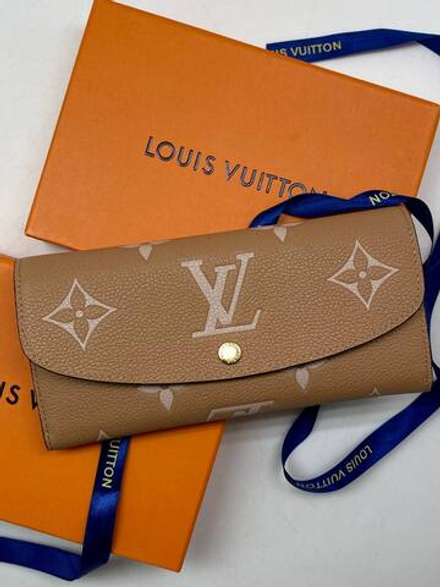 Кошелек Louis Vuitton