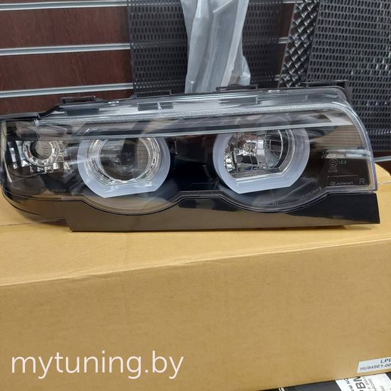Передние фары 3D Angel Eyes для BMW 7 E38 (94-01) черные