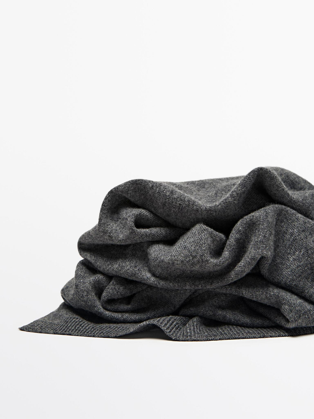 Massimo Dutti Шарф из тонкой смесовой шерсти, серый