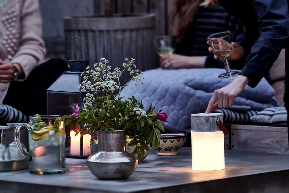 Колонка беспроводная с подсветкой aglow белая