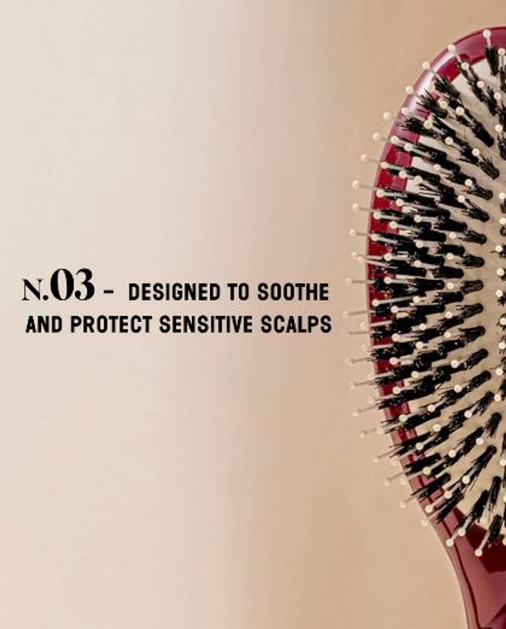 La Bonne Brosse Массажная расческа для волос N 03 Essential Sensitive Scalp Brush - Creamy White