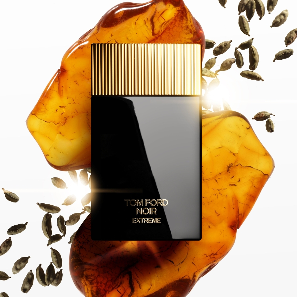 TOM FORD Noir Extreme All Over Body Spray Парфюмированный спрей для тела для мужчин