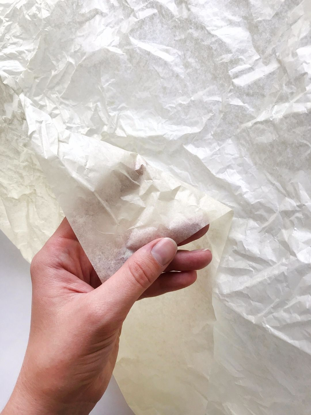 Бумага тишью 50 х 66 см (10 листов), кремовая