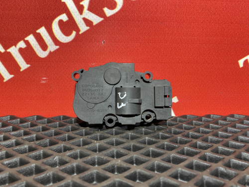 Моторчик заслонки отопителя 2018г