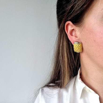 Серьги с жёлтой эмалью