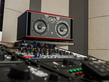 Focal Twin 6 - новая студийная акустика