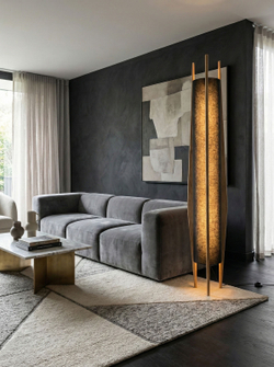 Напольный торшер Teka в интерьере гостиной стиля Japandi