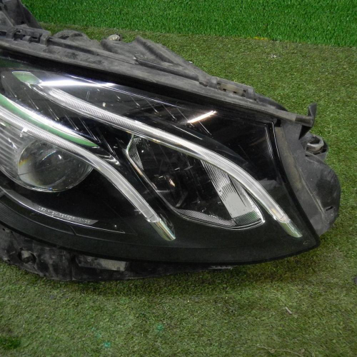 Фара правая Mercedes E W213 (2016-2021) LED