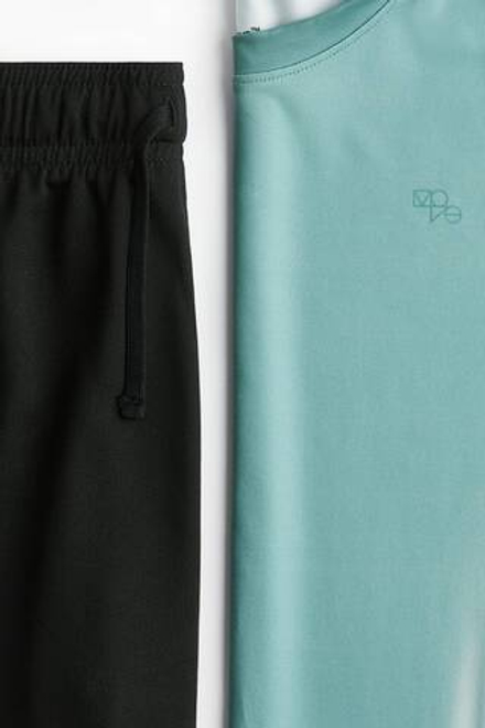 H&M Комплект из футболки и шорт из функциональной ткани DryMove, бирюзовый