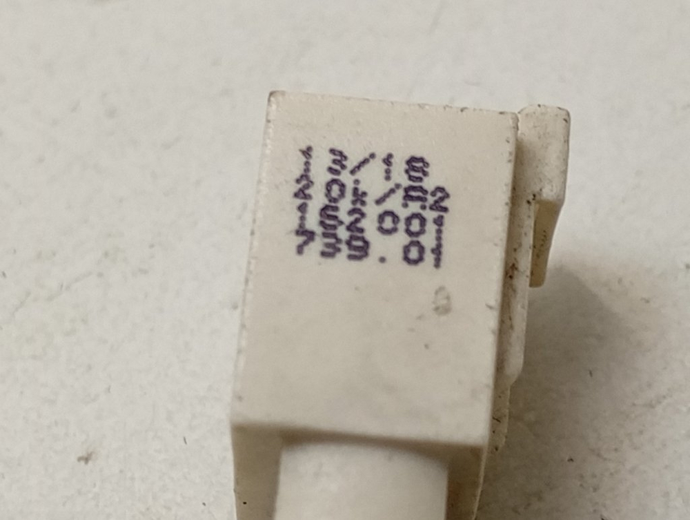 IWSE6125 кт72 Датчик температуры для стиральной машины Indesit 152001739/01 б/у