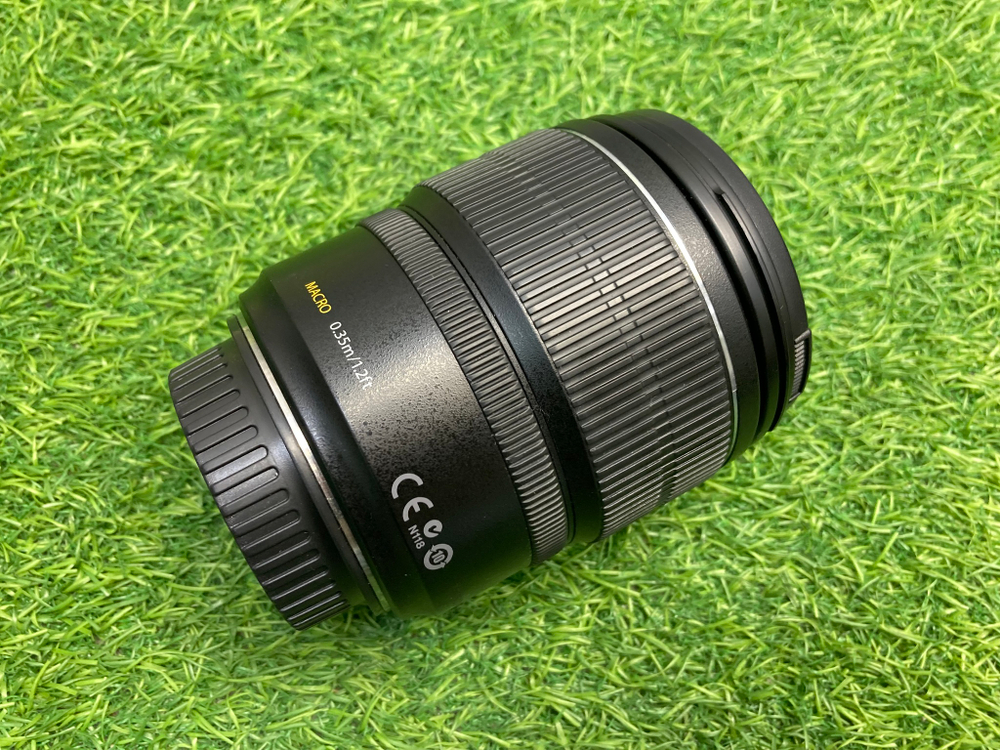 Canon EF-S 15-85mm 3.5-5.6 IS USM