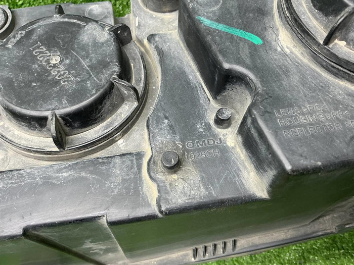 Фара правая Sitrak C7H (2023-н.в.) галоген