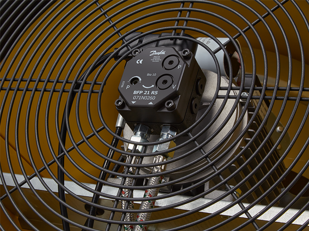 Тепловая пушка дизельная Ballu BHDP-120 прямого нагрева / 120 кВт