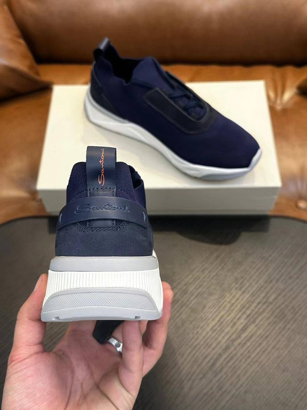 Кроссовки Santoni