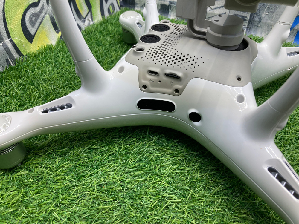 DJI Phantom 4 PRO