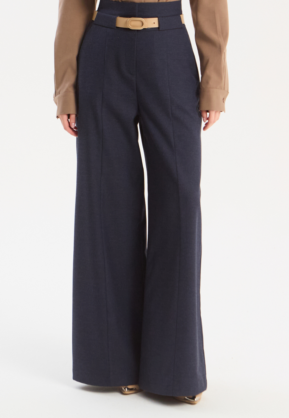 Брюки на высокой посадке