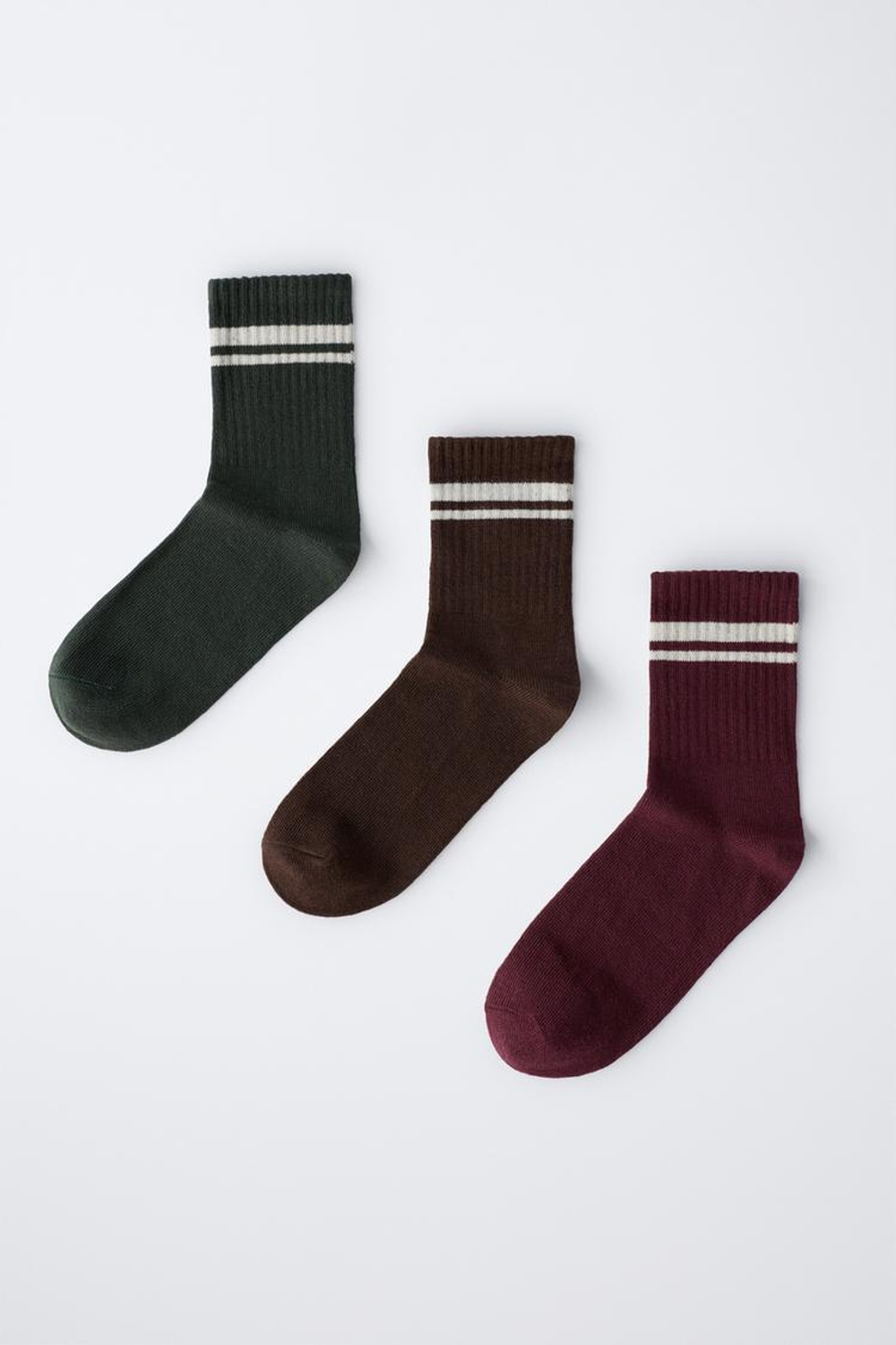 ZARA НАБОР ИЗ ТРЕХ ПАР ДЛИННЫХ НОСКОВ В ПОЛОСКУ, КОРИЧНЕВЫЙ