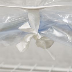 UGH-R01 H80 WHITE-WHITE ECONOM Парник-стеллаж для рассады. 3 полки. 46x24x80см. Металлическая труба в ПВХ. цвет белый. Тент ПВХ эконом. TM ФитоЛето