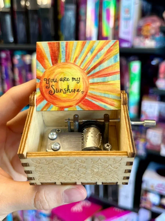 Музыкальная шкатулка детская деревянная