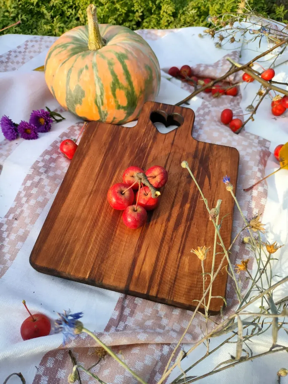 Разделочная доска деревянная для кухни из кедра