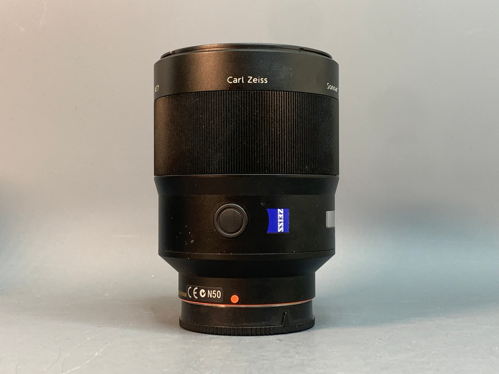 Sony FE 135mm f/1.8 GM