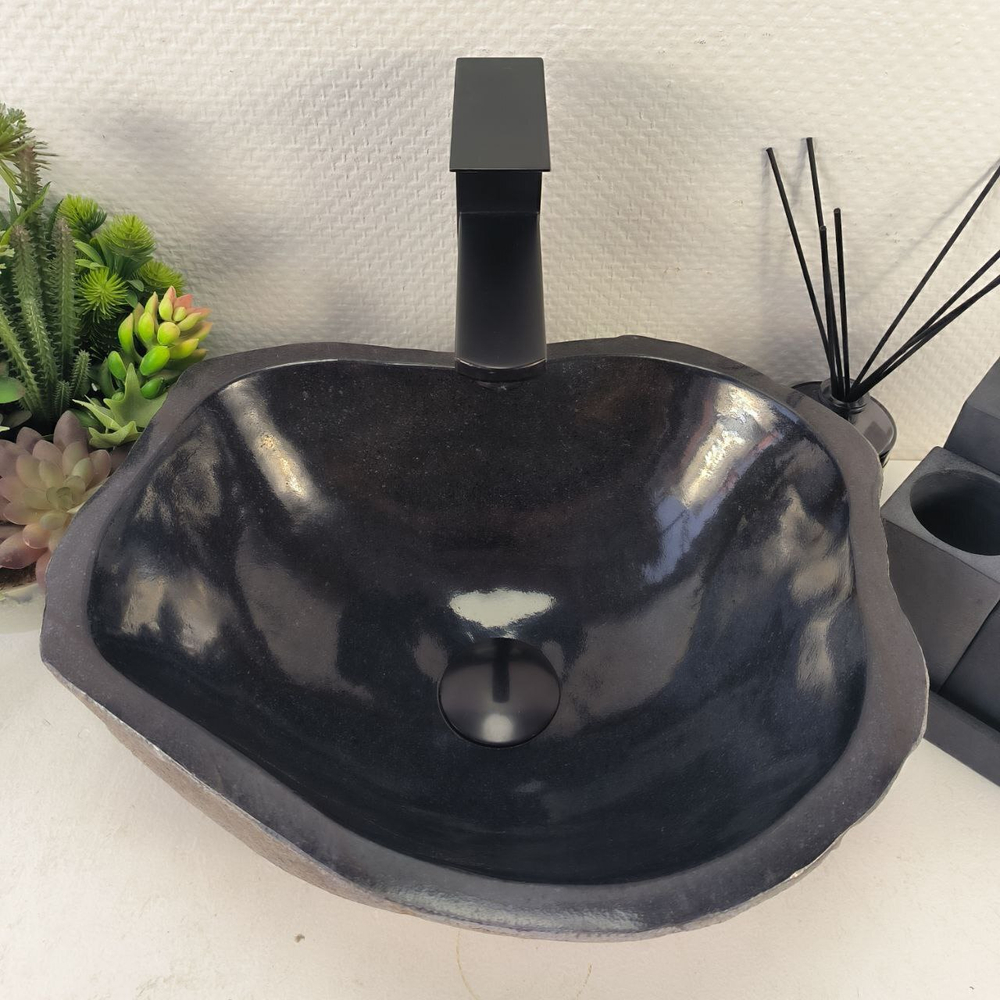 Раковина из речного камня RS-64986 38*33*15 0855