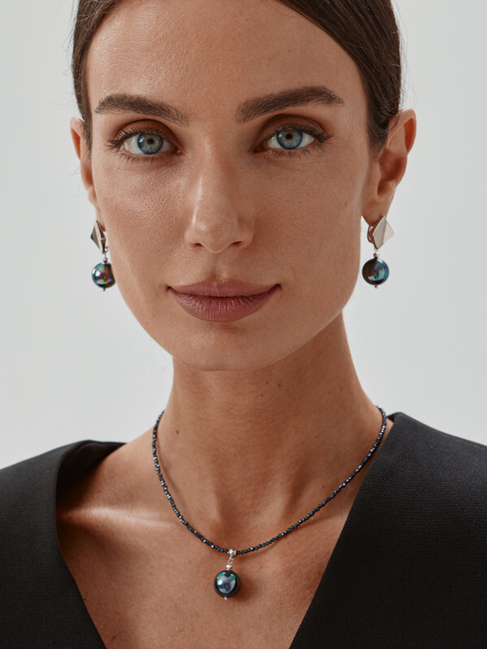 91003208 Колье Selena Pearls