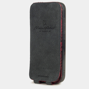 Чехол для iPhone 17 Pro Max кожаный, питон цвета малины