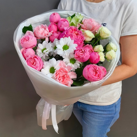 Авторский букет в розовой гамме