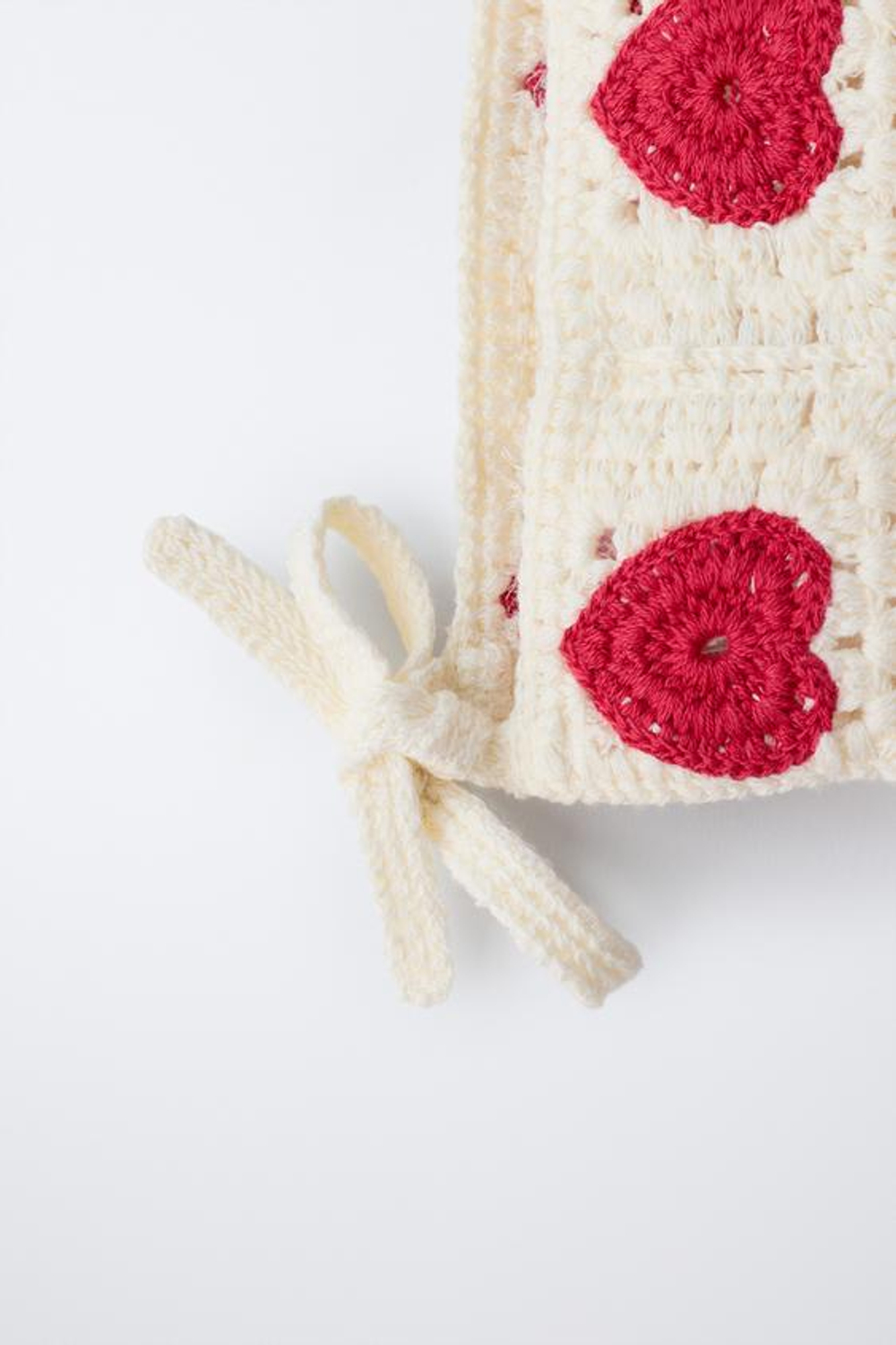 ZARA ЧЕПЧИК ИЗ КРУЖЕВА КРОШЕ С УЗОРОМ «СЕРДЦА», ЭКРЮ