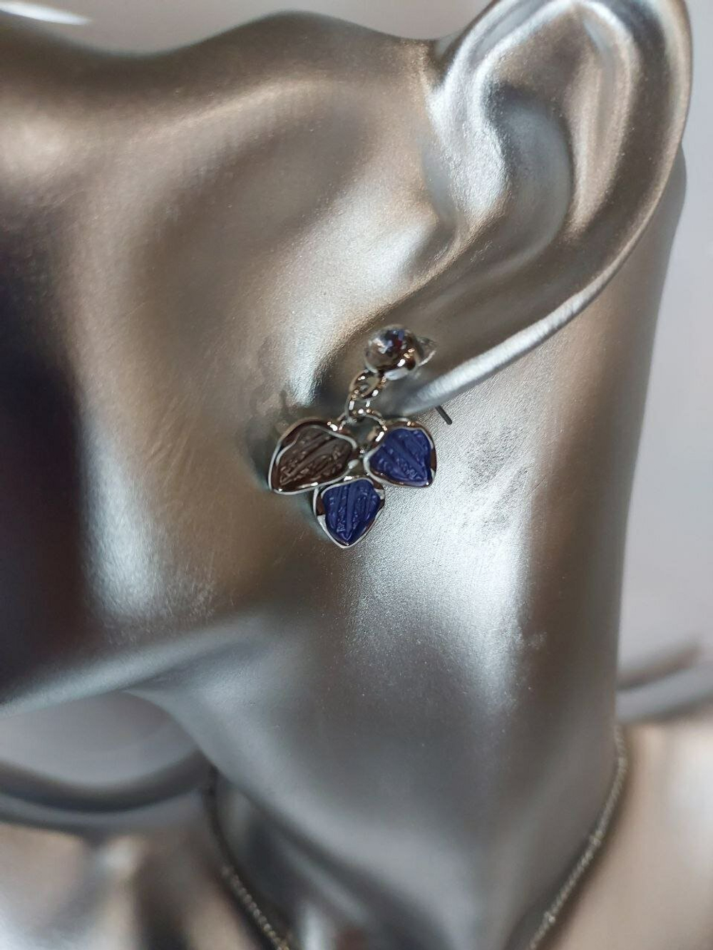 Набор бижутерии "Голубая гроза", колье и серьги, регулируемая длина, синие