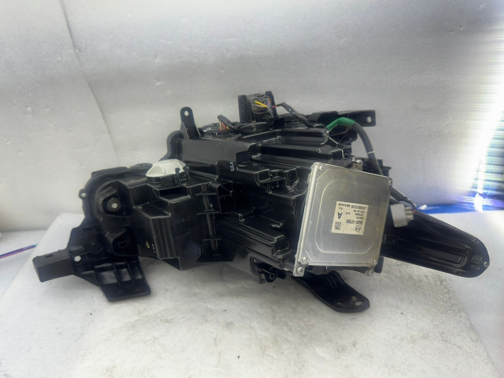 Mazda 3 (Axela) LED оригинальная фара
