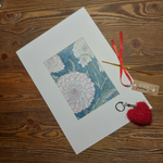 Вязаный брелок "Сердце" мини с картиной маркерами в паспарту