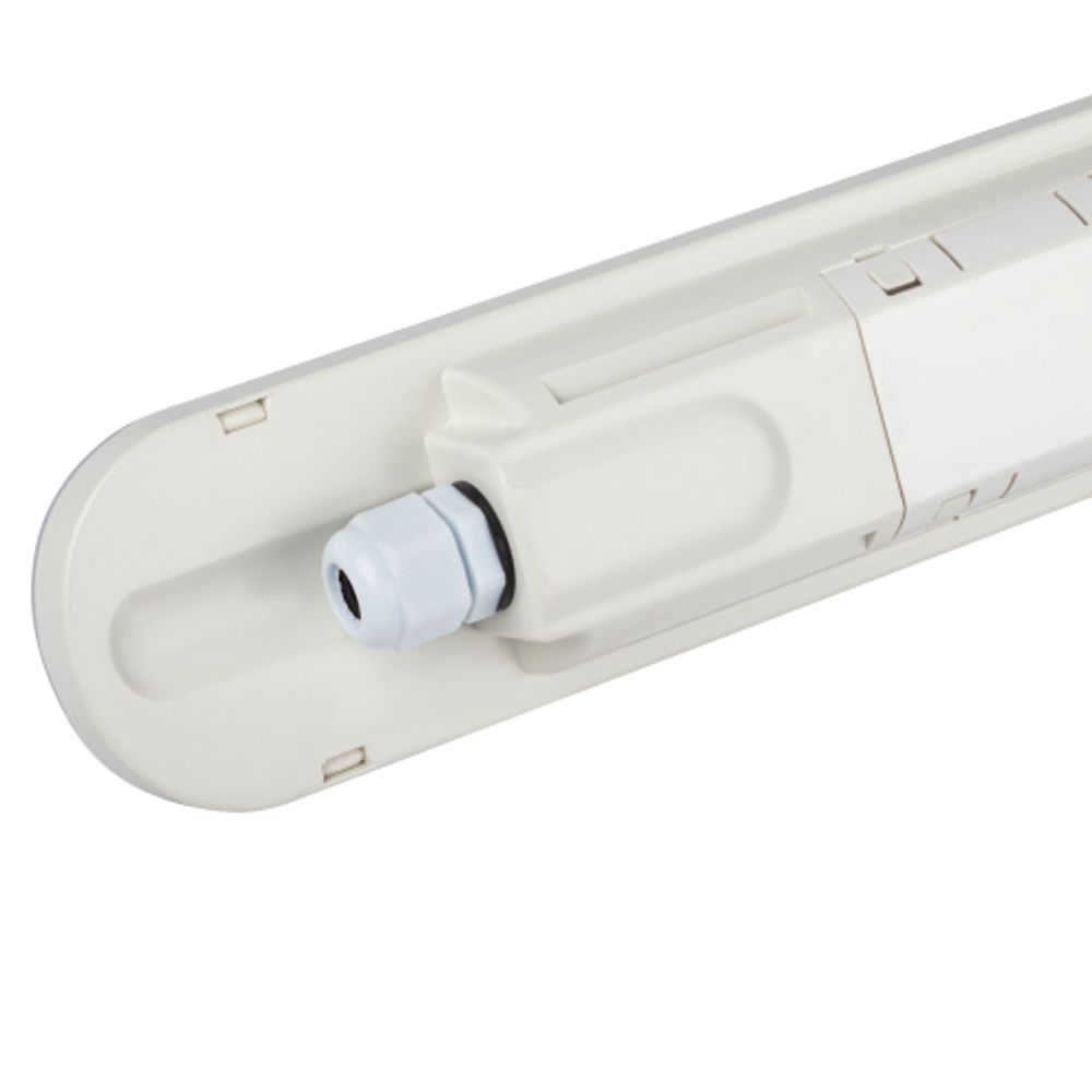 Линейный светодиодный светильник ЭРА SPP-201-W-65K-018 18Вт 6500К 1800Лм IP65 600мм матовый