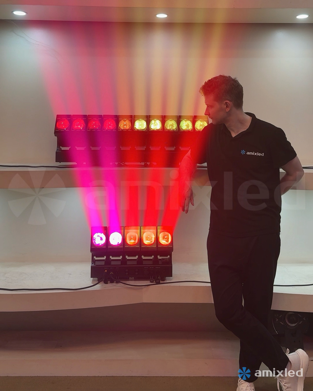 Световой прибор Amixled SILENT STORM 10x60 IP65