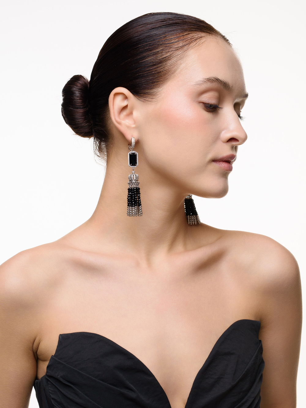 Серьги "Queen" из черного агата и шпинели Silver