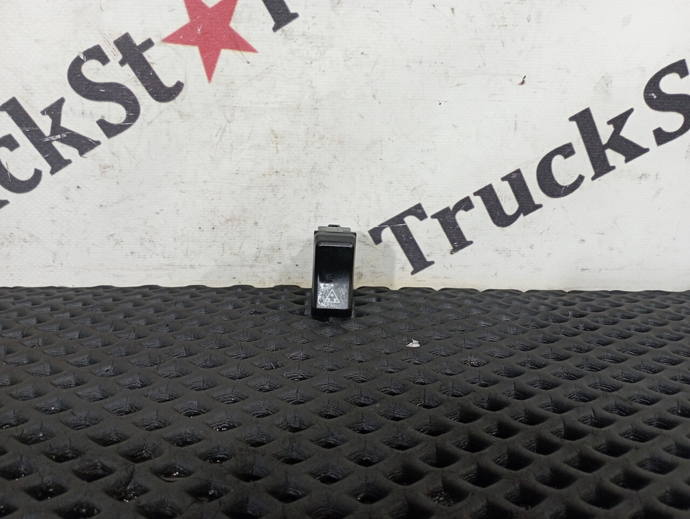 Кнопка аварийной сигнализации