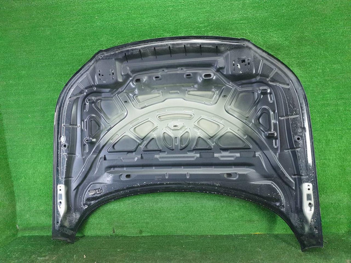 Капот Volvo XC40 (2017-н.в.)