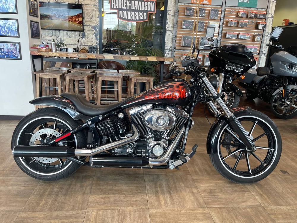 Harley-Davidson Softail Rocker C (FXCWC) 2008