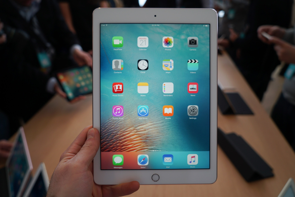 Apple iPad 9.7 5th-Gen (2016)