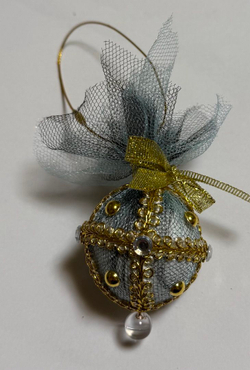 Новогодняя игрушка своими руками "Чудо-Шар. Королевский орнамент".