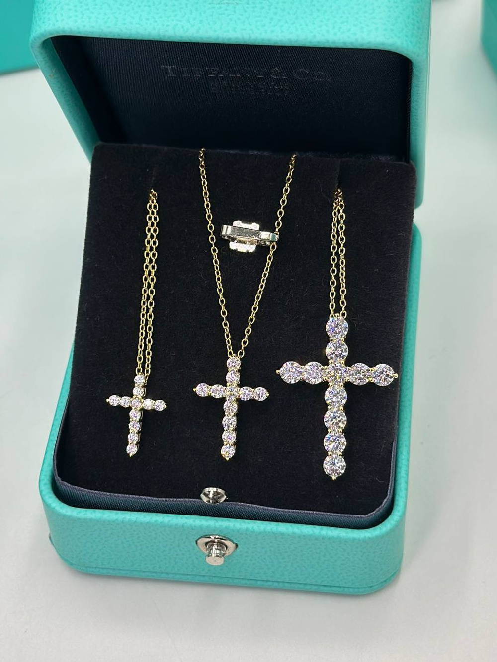 Крест Tiffany & Co.